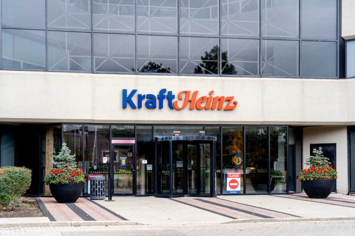 shutterstock_1902171700.jpg featured image Kraft Heinz office entrance with closed sign