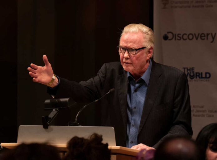 shutterstock_1353654305.jpg featured image Jon Voight