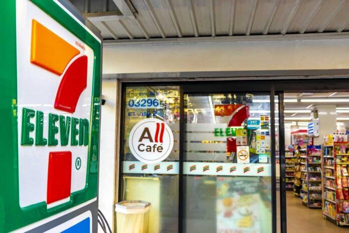 Kathu,Phuket,Thailand,29.,November,2025,7,Eleven,Seven,11 Exterior view of a 7-Eleven convenience store with All Cafe signage