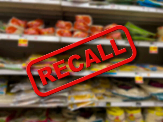 shutterstock_2186488579 Recall notice over grocery store shelves.